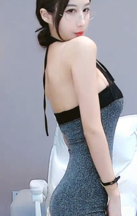 斗鱼骚鸡小南南+火箭飞机福利+11.11G+补
