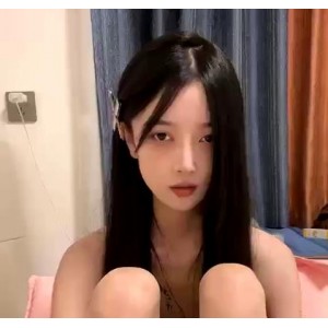 小蝴蝶会飞学生妹她又来咯~+[3V2.2G]