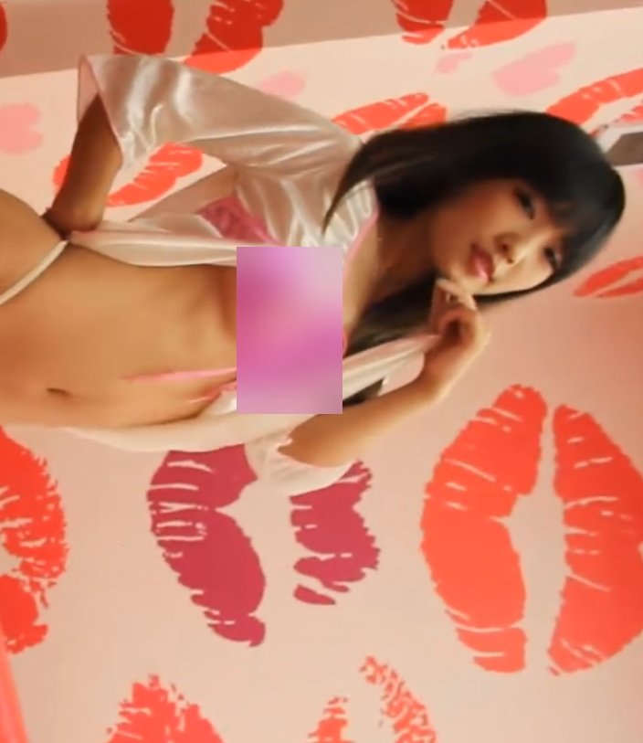 17个短视频國模小黎最新超有尺度私拍視頻17v/55mb