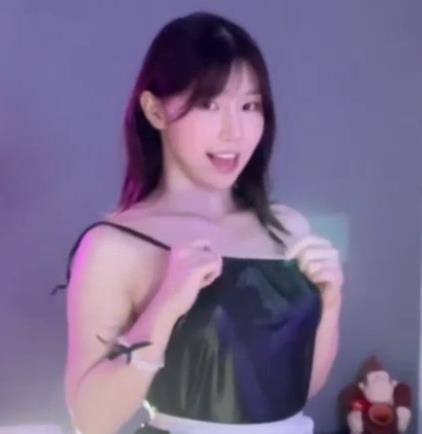 气质女神minarocket最新合集13V790M，韩国前女团员自拍，曝光事件引热议