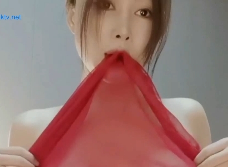 E杯女神Meroon热舞精彩合集，116.9g高清视频，珍藏必备！