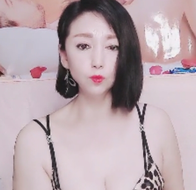 大罩杯jimoshaofu水水最新合集63V151.9G，收藏79，百度ED2K