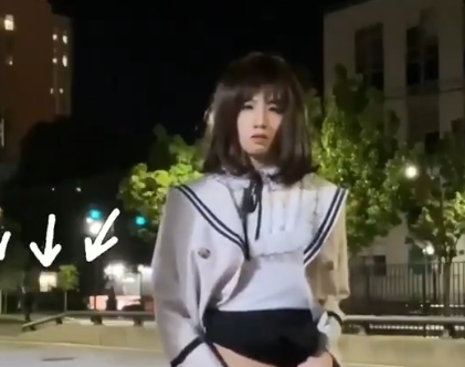 伪娘合集视频平台大胆小薰最新打包22V3.8G，黑丝性感展示