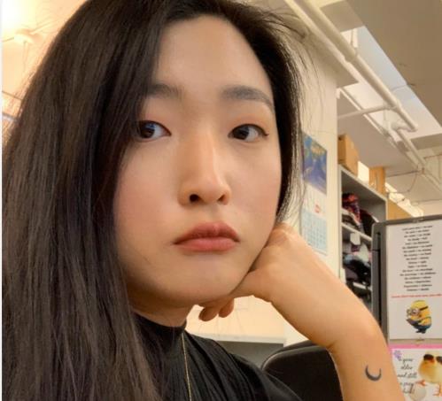 黑人自拍女博士抖音合集60V4.2G，昔日闺蜜与男友的故事