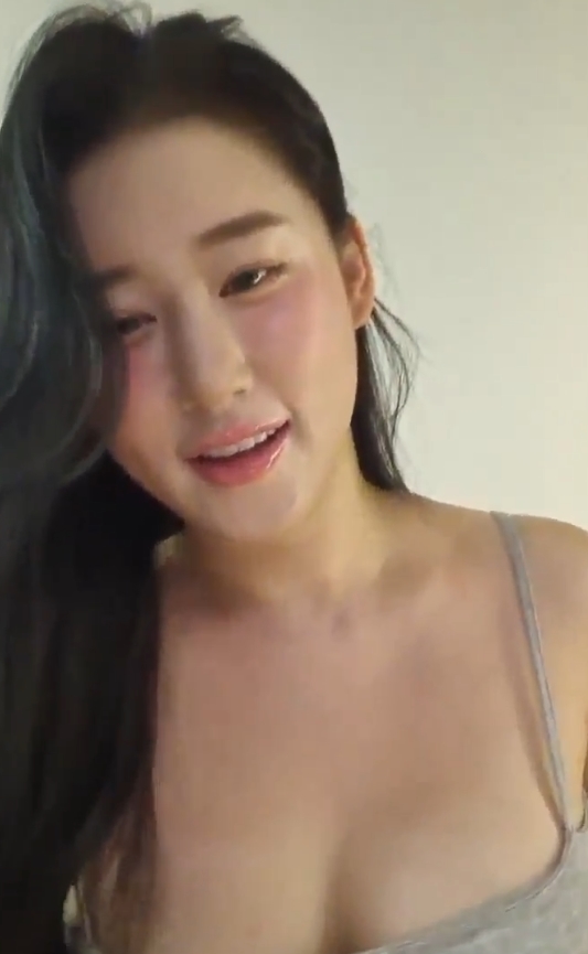 韩国BJ熊猫团智仁最新私拍合集75V19.7G，百度ED2K收藏