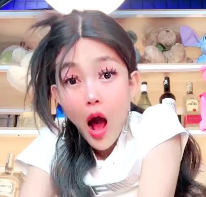 高颜值刺青网红深渊巨口善良姐姐最新合集3V2.5G，深海巨兽道具秀，收藏级作品！