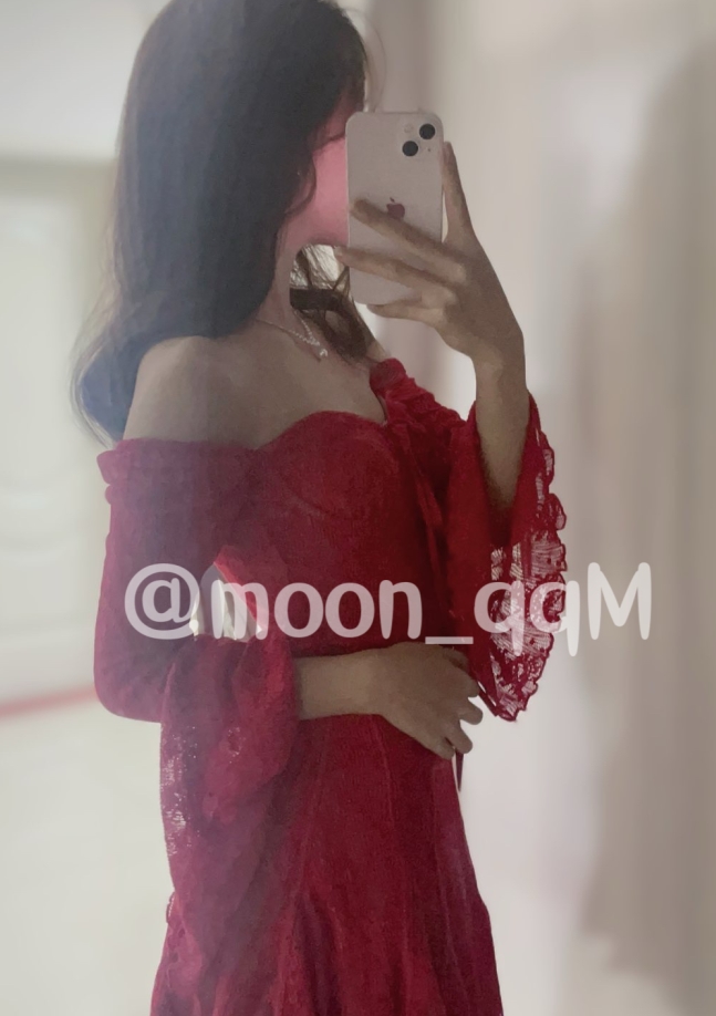 推特狐骨野外特辑69部97G水嫩多汁