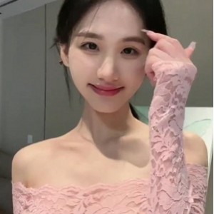 抖音裴南苇4V精选多人内容67M绝品