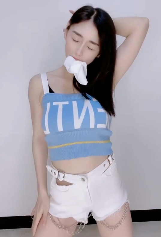 萝拉小妖精34部快手表情帝顶胯合集628M粉丝福利撩人