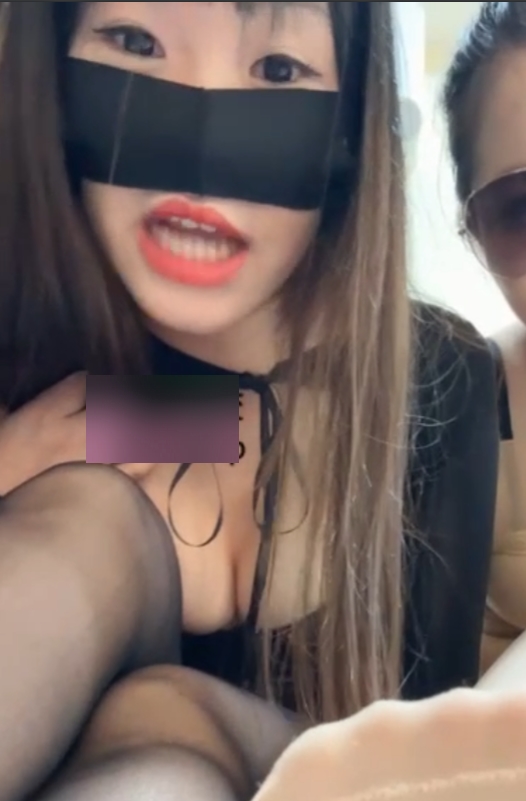 趣盘草莓奶昔深夜互动5部4.8G流露版