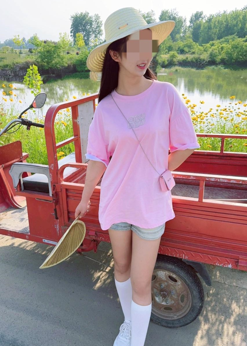 李露微博野外采集24部10.5G绝了