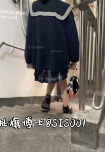 推特元歌的恋爱日记清纯搭讪视频合集13V421.9MB