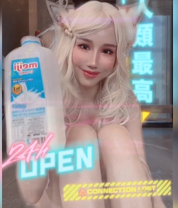 辛尤里绝密自娱私拍1V105M湾湾浮力姬火辣展示