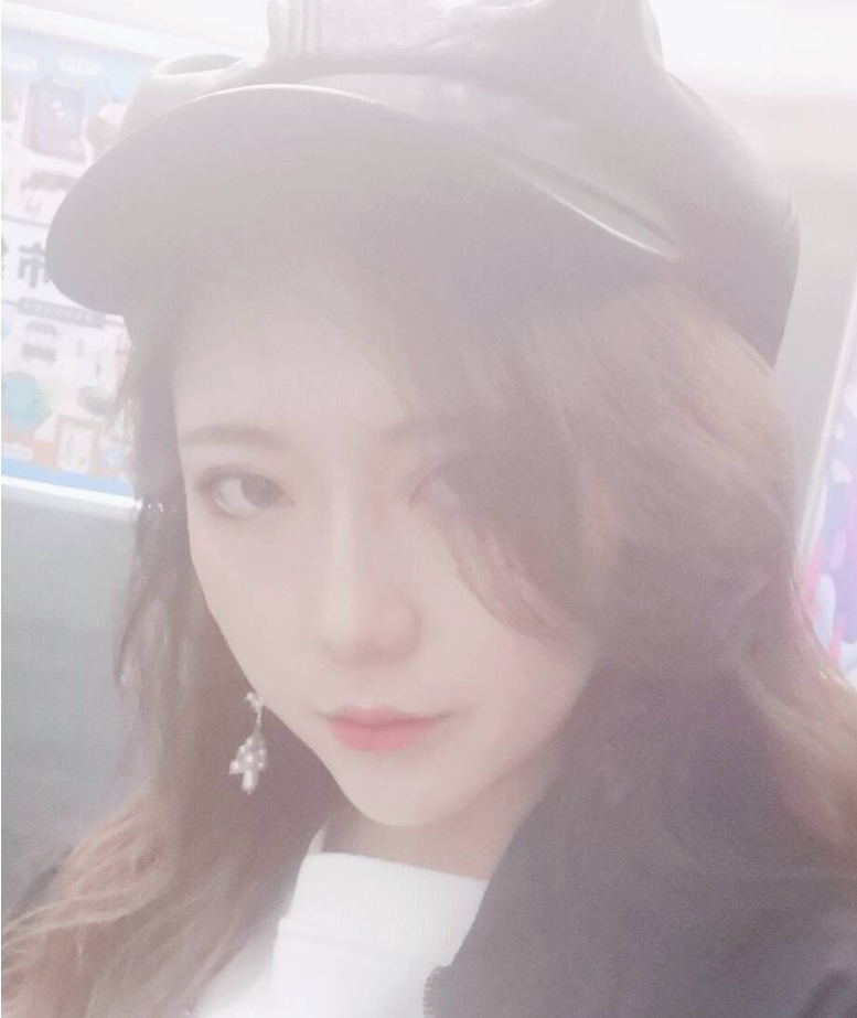 微博茶杯恶犬超清合集63V48G蜜桃臀