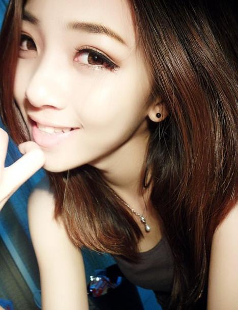 雯妹不听话绯闻合集6套推特1.7G清纯校服