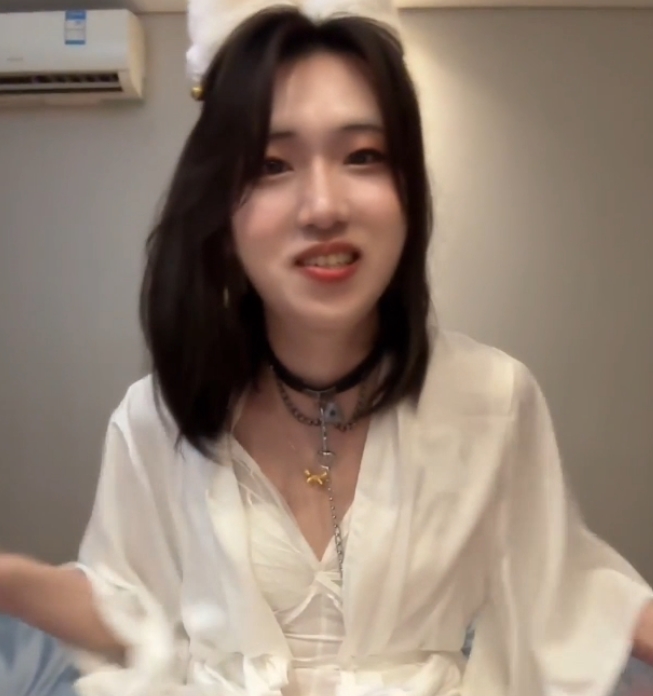 探花邢曦月TS私房合集16.5G顶级美腿