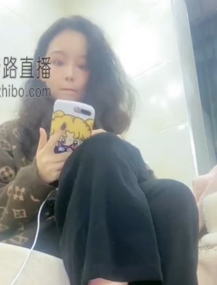 豆满月热舞私房合集17部9.38G套路直播蜜桃臀太顶了