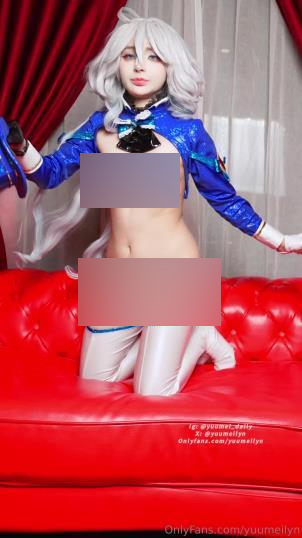 玉美琳OF私拍合集50部1.7G太丰满了