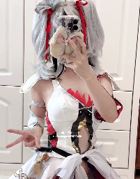 琴喵鸣潮椿cos视频1部249M素人放飞