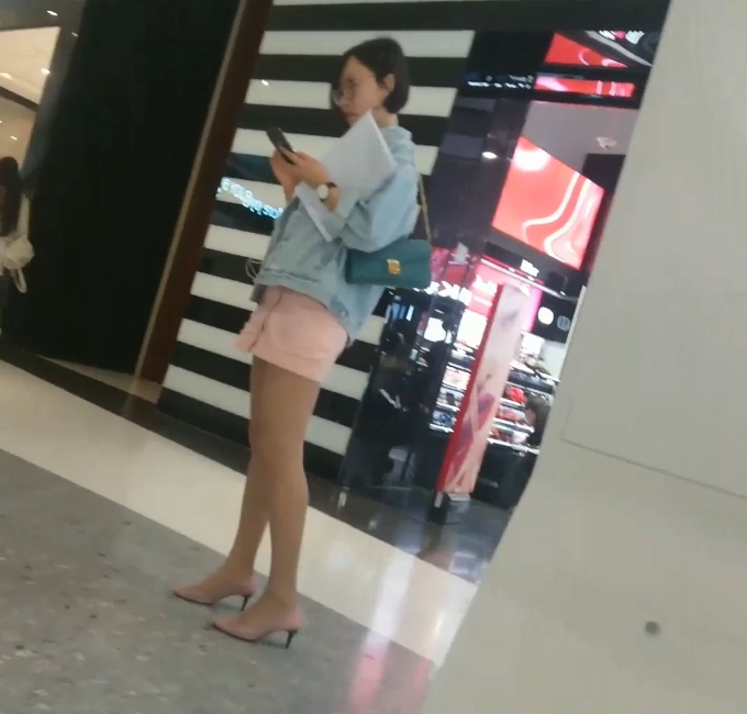 推特小美肉丝高跟鞋鉴定221MB1部致命诱惑