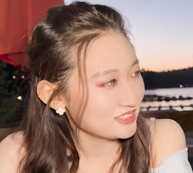 千夜林清纯反差视频1.19GB太顶了