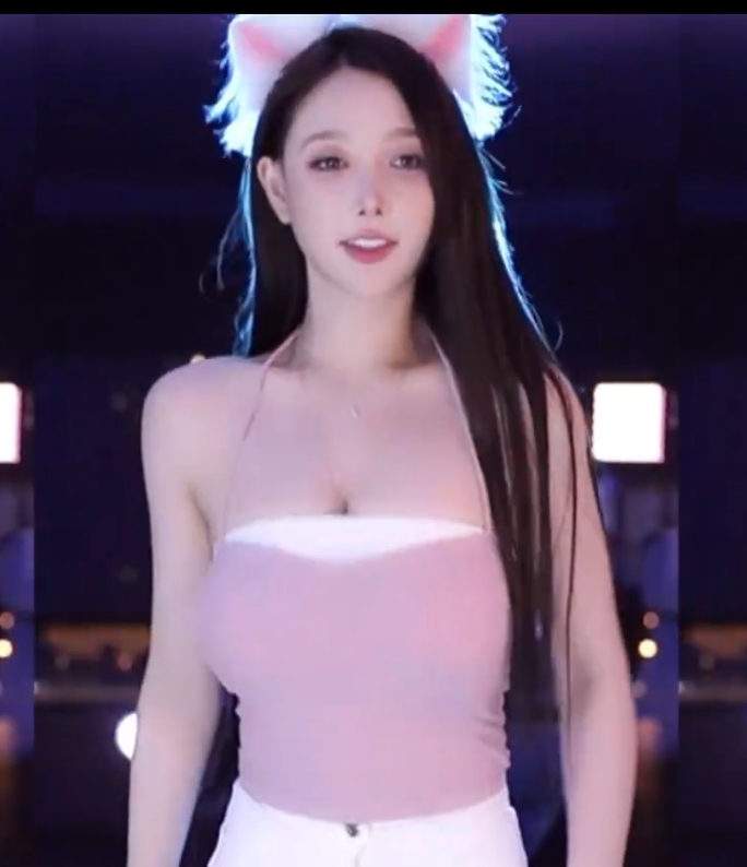 米娜minana热舞合集斗鱼52部10.6G太火辣