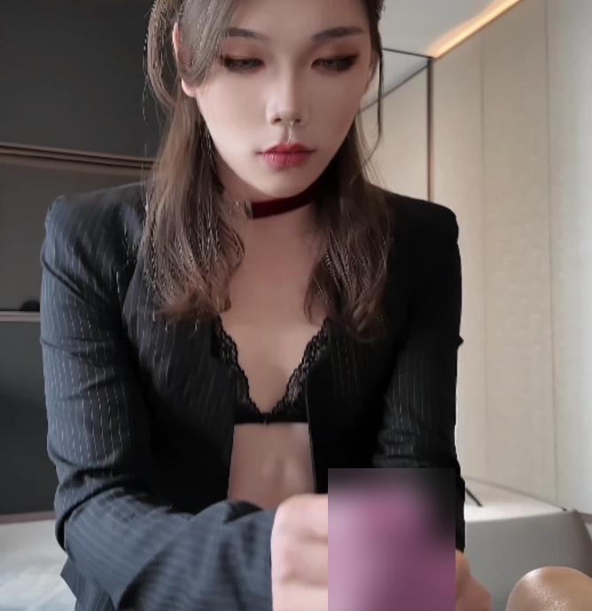 蜜桃臀伪娘渡渡办公室抖臀舞合集88部50G职场诱惑