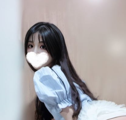 小粥举牌服装私拍9部584MB全网首发