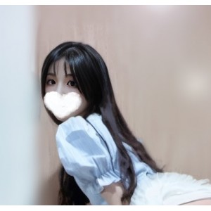 小粥举牌服装私拍9部584MB全网首发