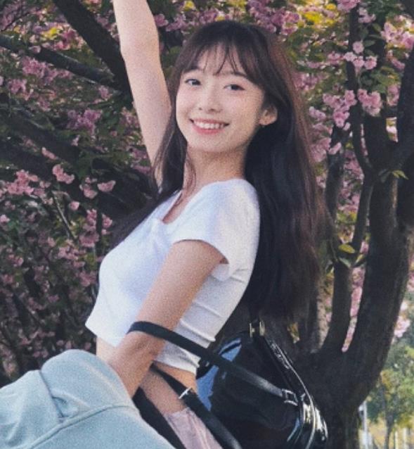 私密互动两位女大生原档泄密706M14V太会玩了