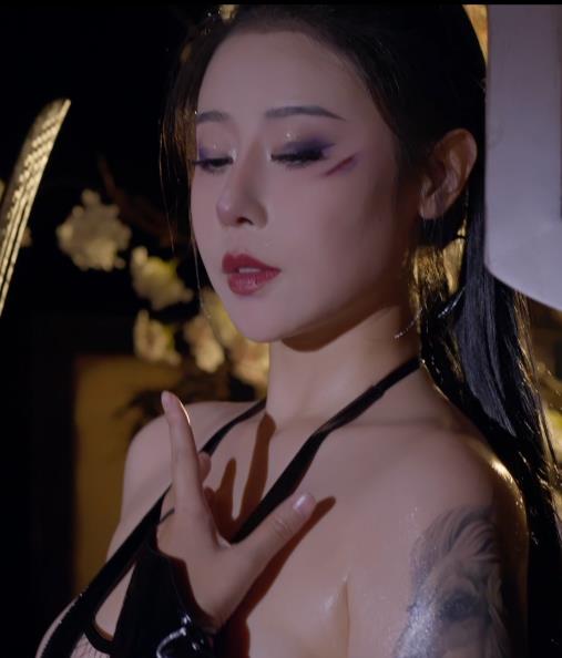 推特奈汐酱束影系列新作4.65G颜值爆表炸裂