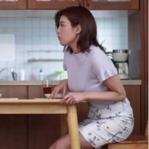 海角AI换脸范冰冰娇妻以身抵债视频合集3部0.9G超撩人