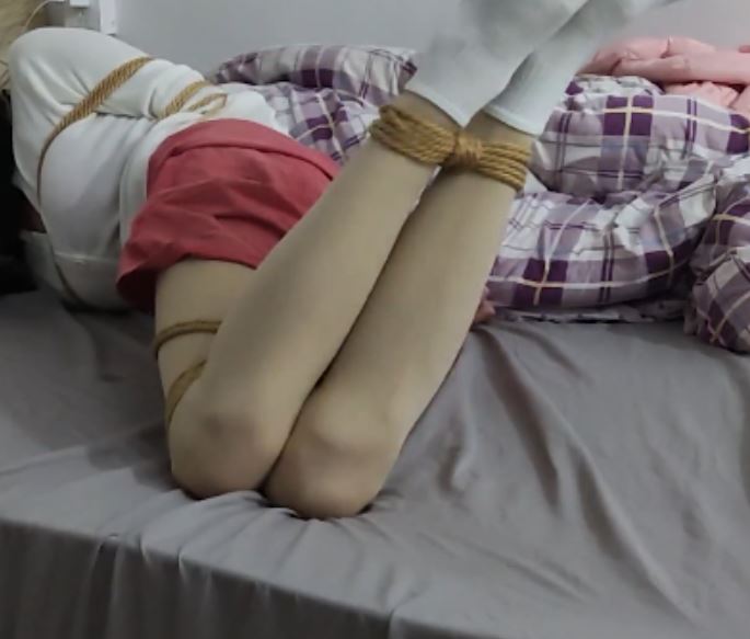 推特凉叶子BDSM束缚合集51部32.7G极致束缚
