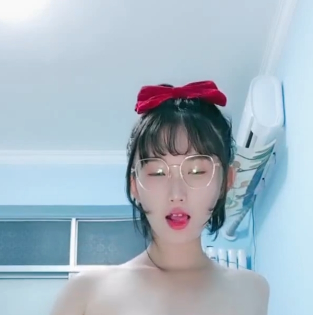 小九玥福利合集4.4G诱人软妹48部高清